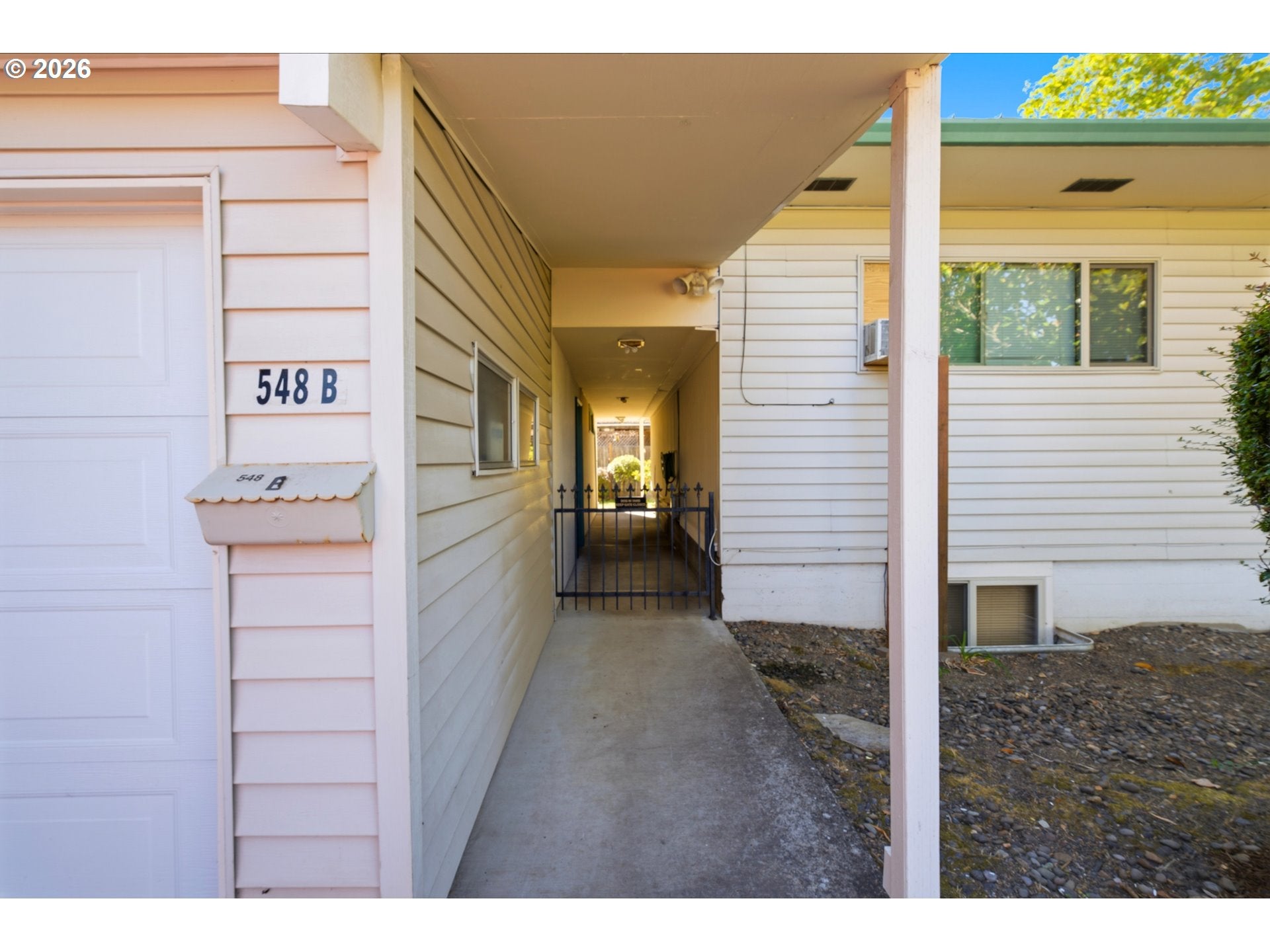 548 NW 18TH ST