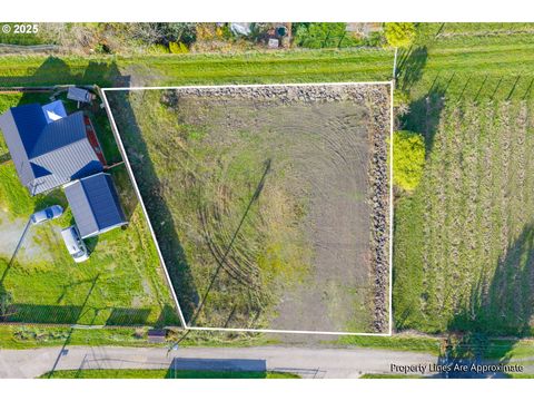 2047 ROSEBURG RD Myrtle Point OR 97458