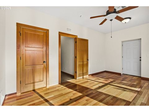 Tiny photo for 156 Wetleau Dr, Lowell, OR 97452 (MLS # 333812314)