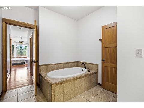 Tiny photo for 156 Wetleau Dr, Lowell, OR 97452 (MLS # 333812314)