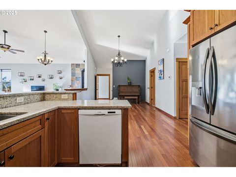 Tiny photo for 156 Wetleau Dr, Lowell, OR 97452 (MLS # 333812314)