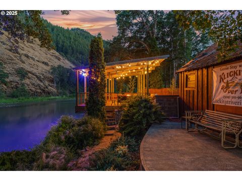 218 2ND ST Klickitat WA 98628