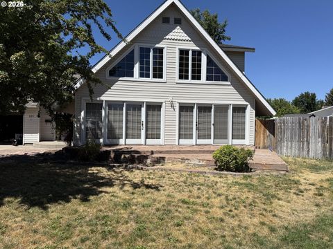 104 Pioneer Place Lakeview OR 97630