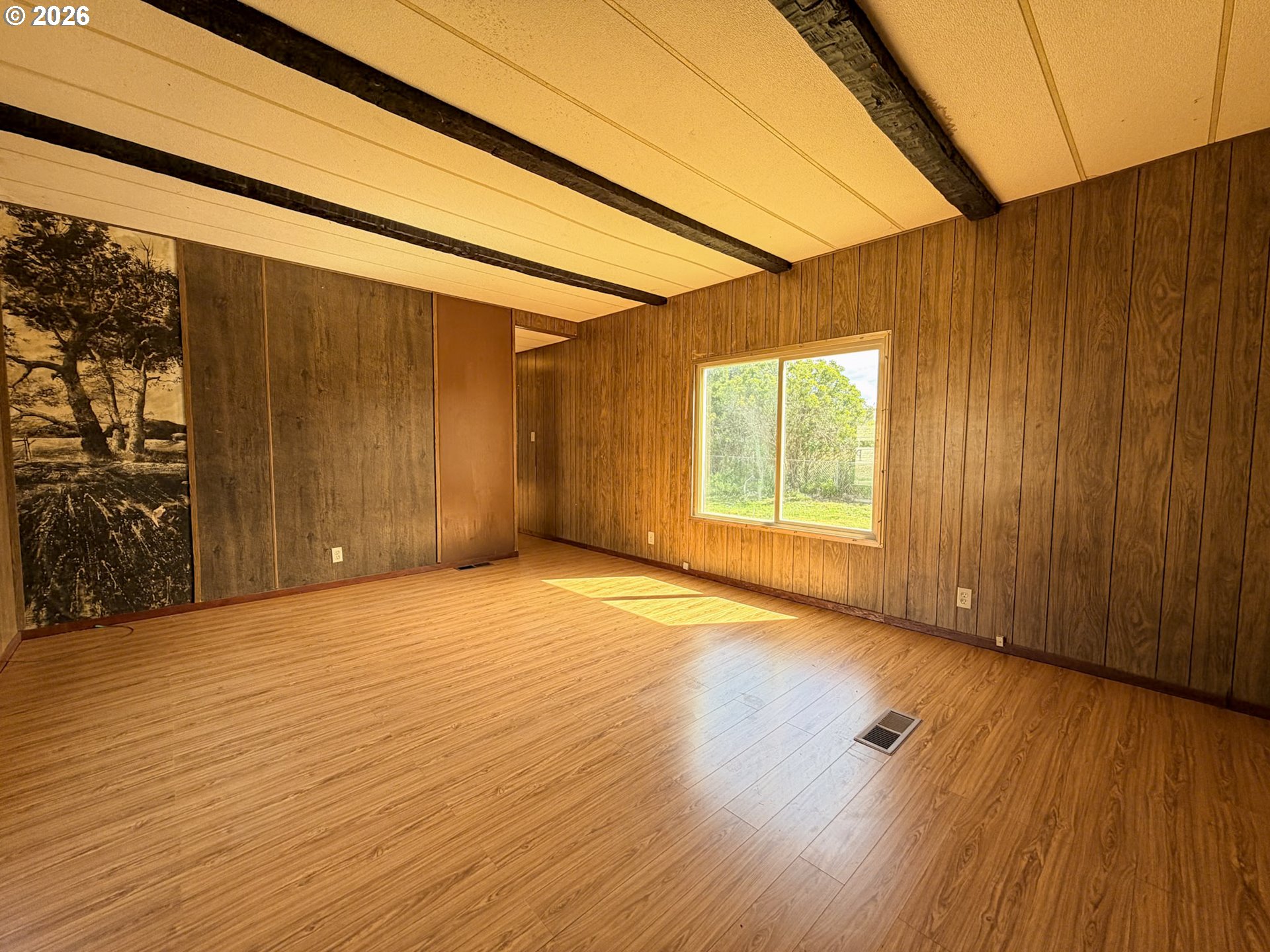 153 SW Kilbourne ST