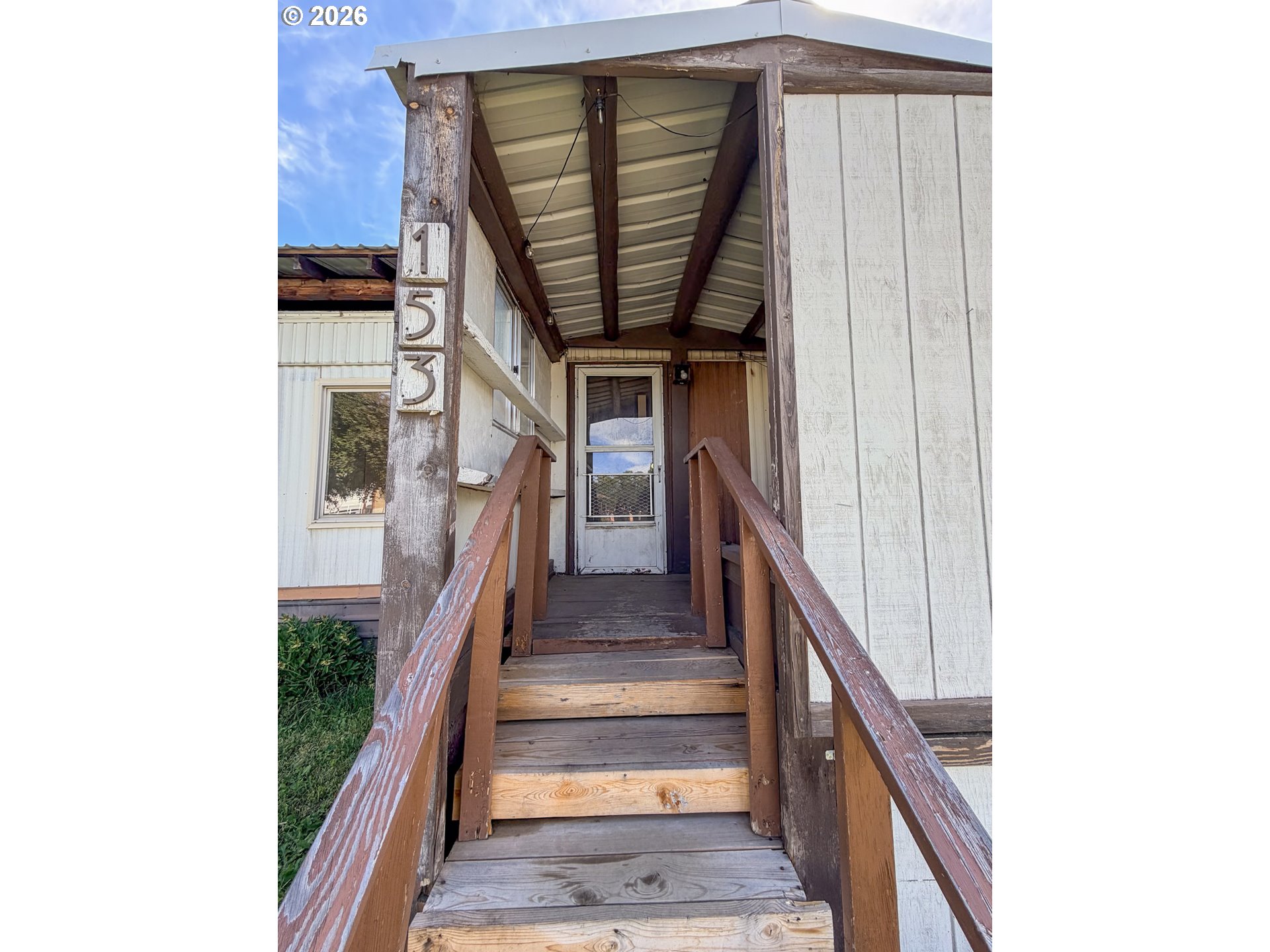 153 SW Kilbourne ST