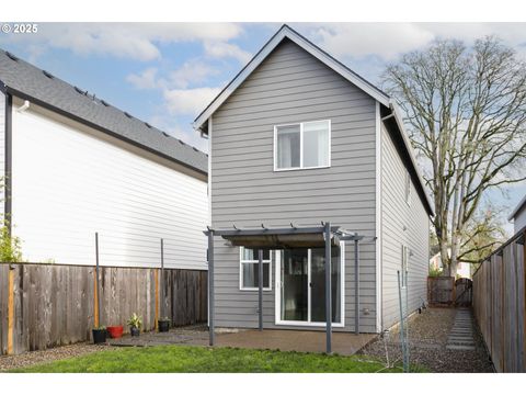 A home in Newberg