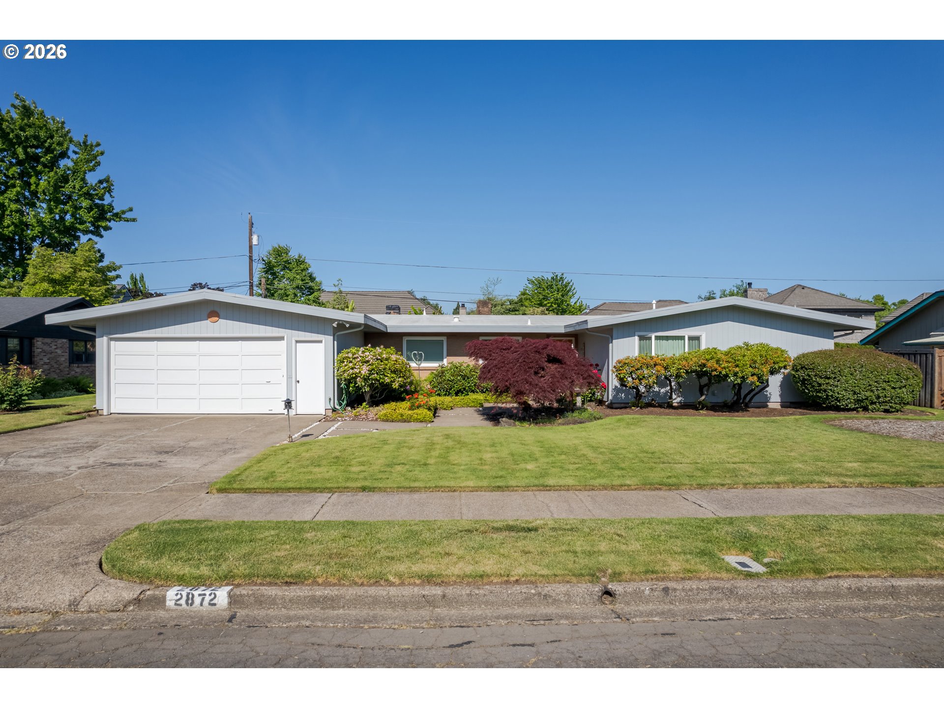 2872 SARAH LN