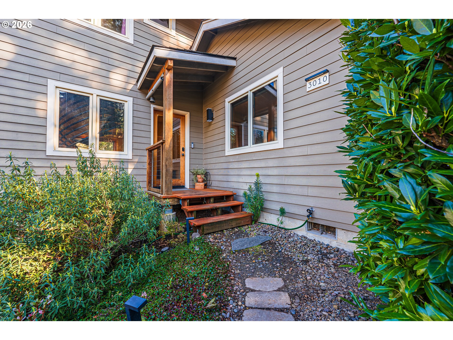 3010 Hendricks Hill DR