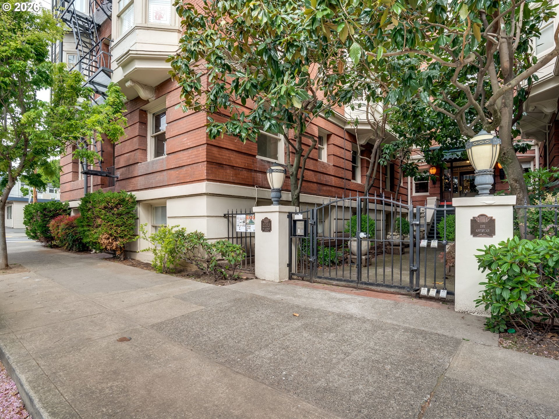 2083 NW JOHNSON ST 41