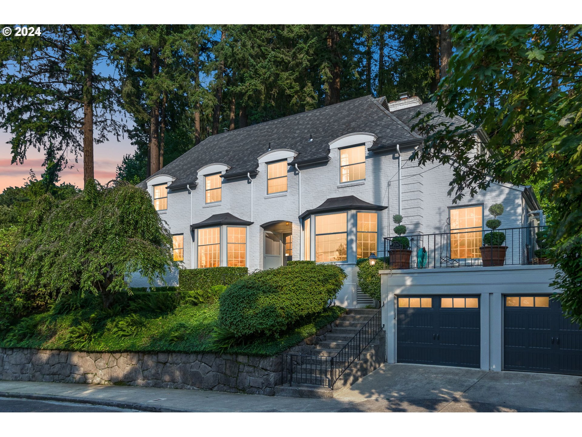 2934 SW MONTGOMERY DR