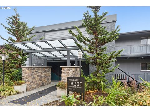 16200 PACIFIC HWY Lake Oswego OR 97034