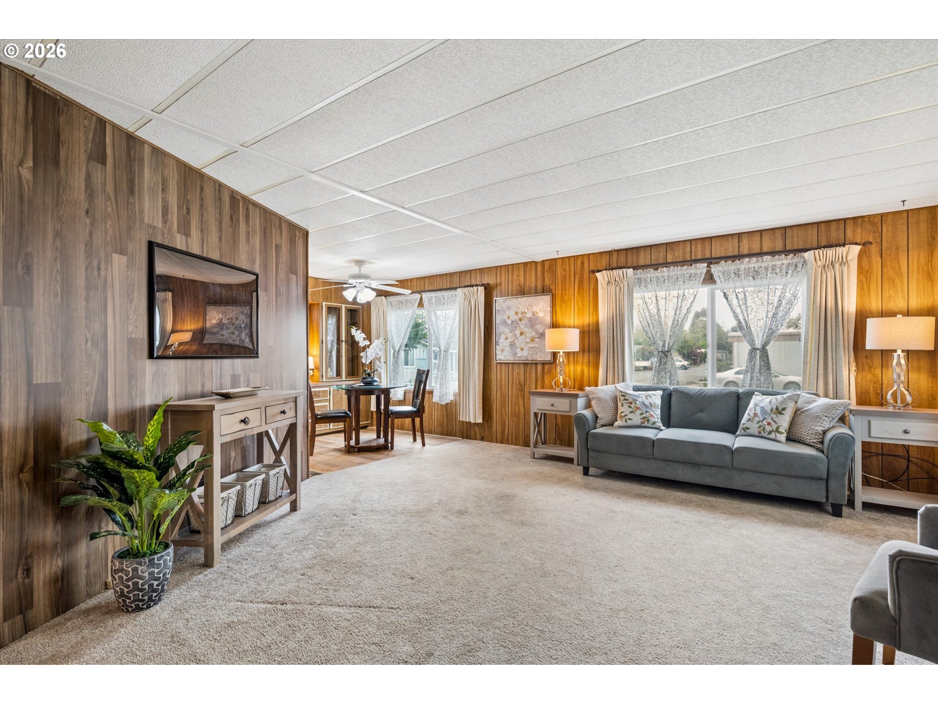 1400 CANDLELIGHT DR 200