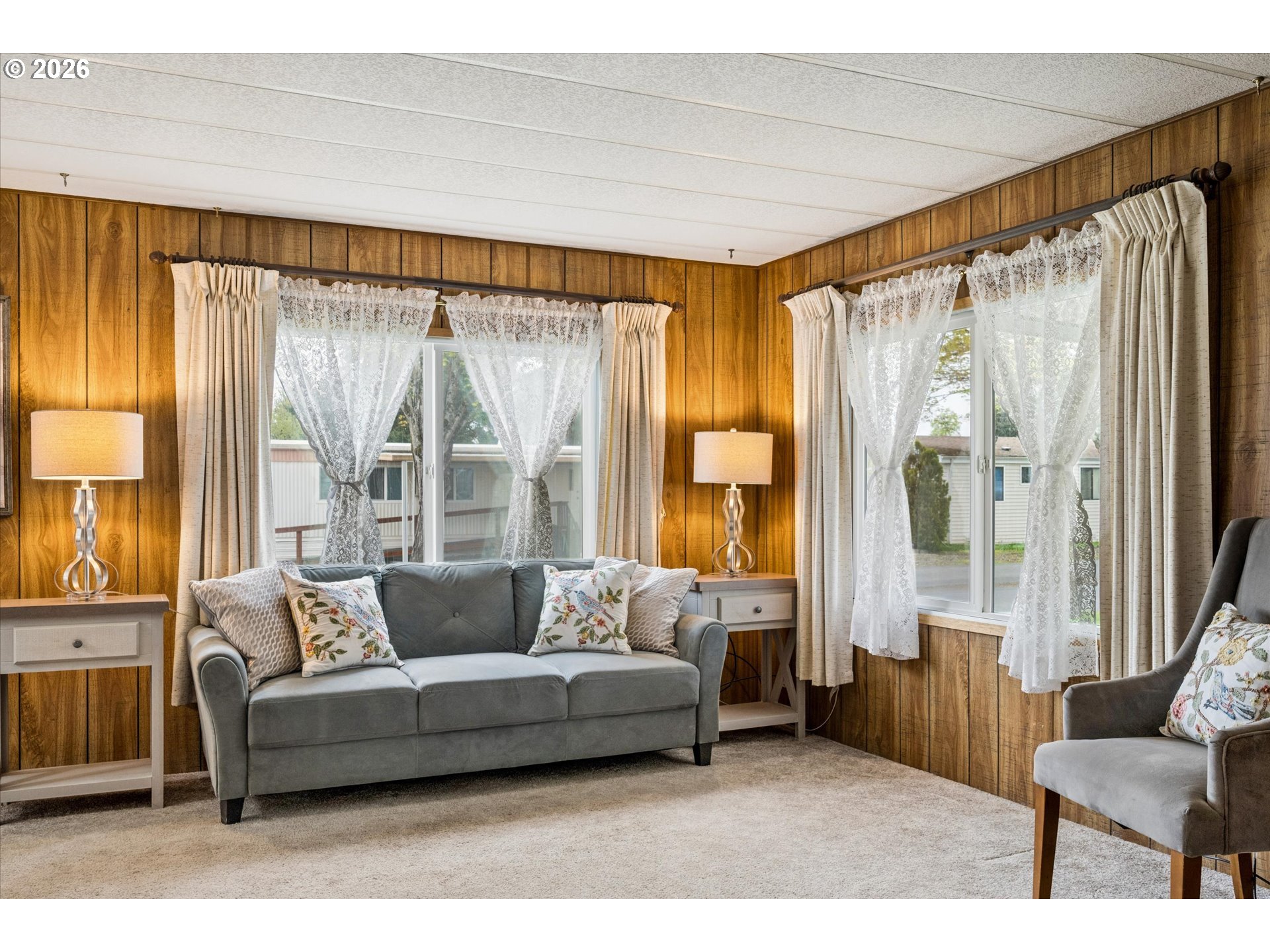 1400 CANDLELIGHT DR 200