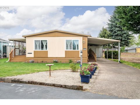 1400 CANDLELIGHT DR 200 Eugene OR 97402