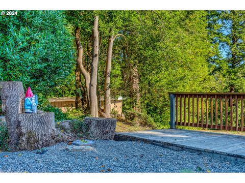 A home in Coquille