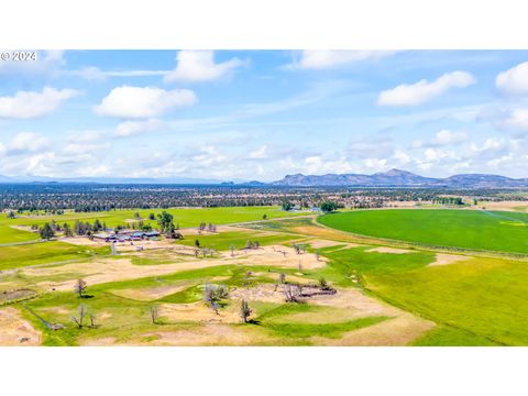 A home in Powell Butte