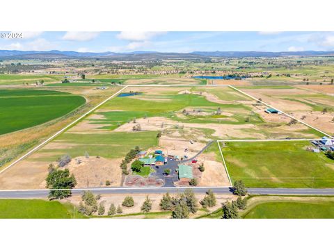 A home in Powell Butte