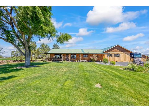 A home in Powell Butte