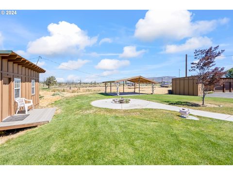 A home in Powell Butte