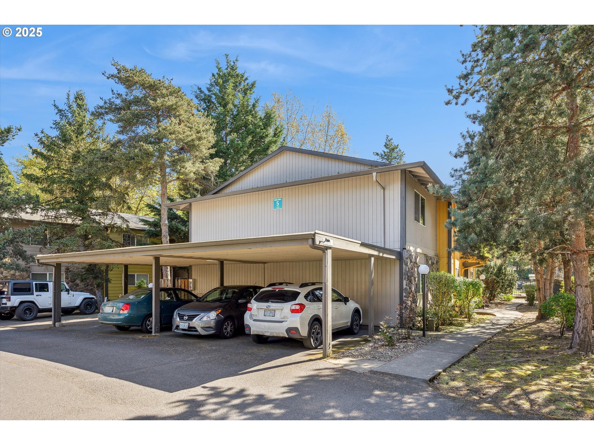 6755 SW TERRI CT