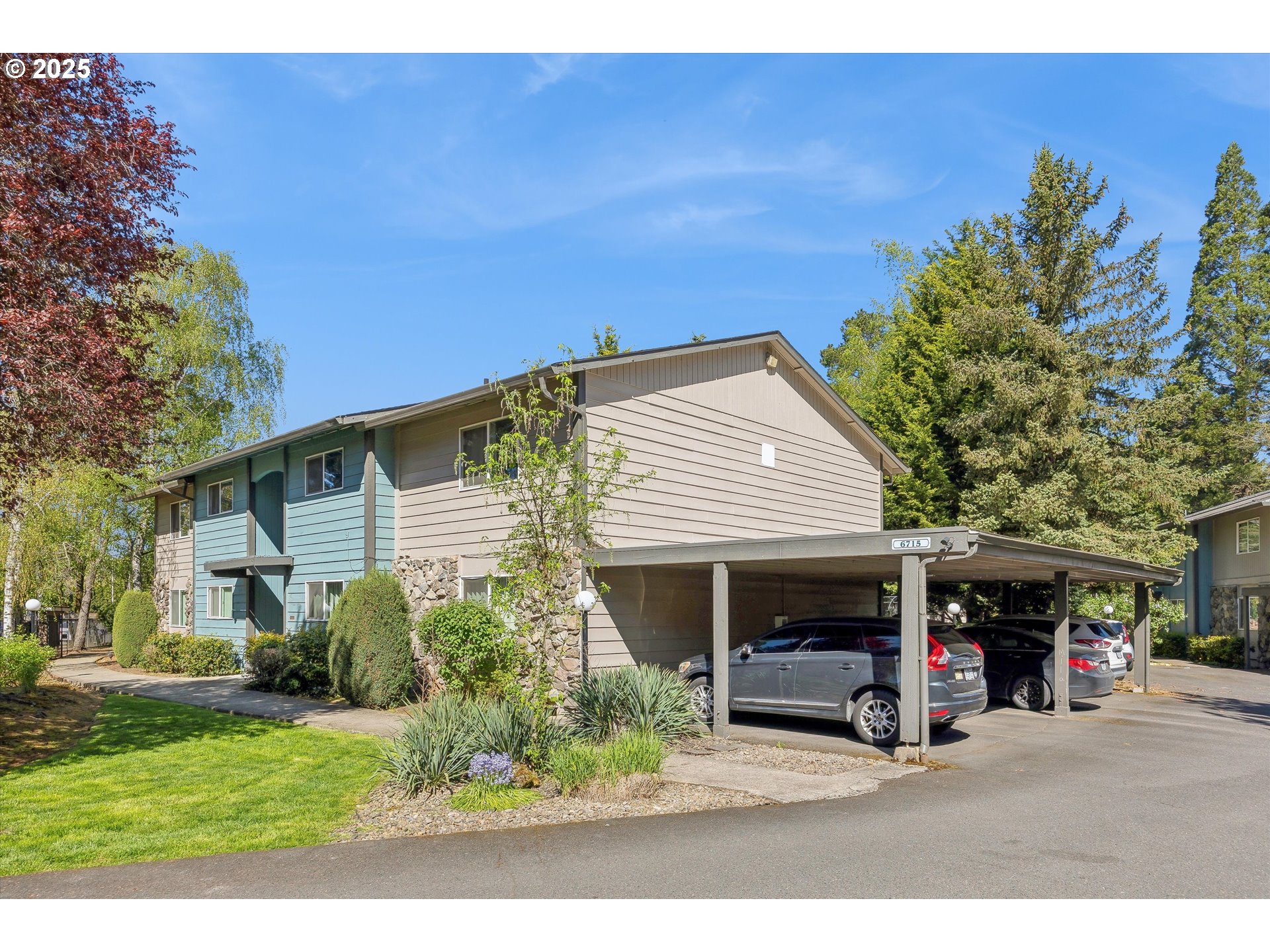 6755 SW TERRI CT
