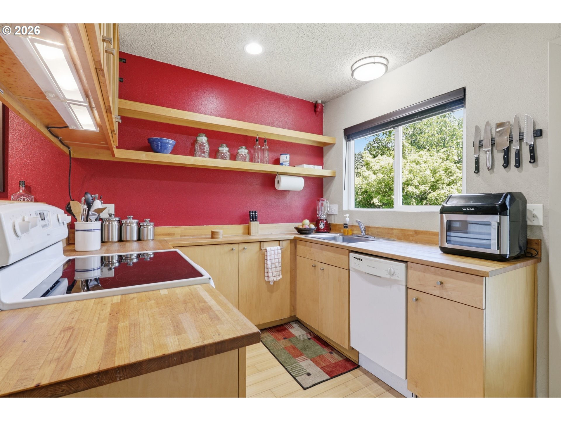 1300 NE 68TH AVE 13