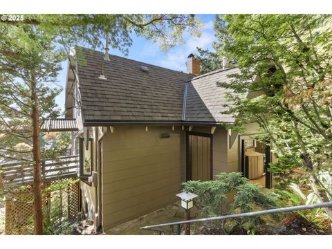 2618 NE STUART DR Portland OR 97212