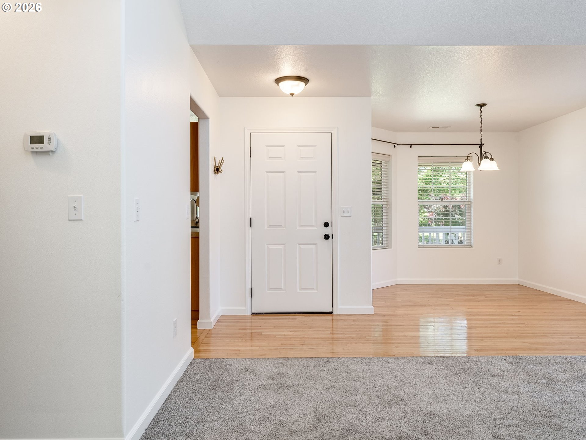 462 SW KAUER DR