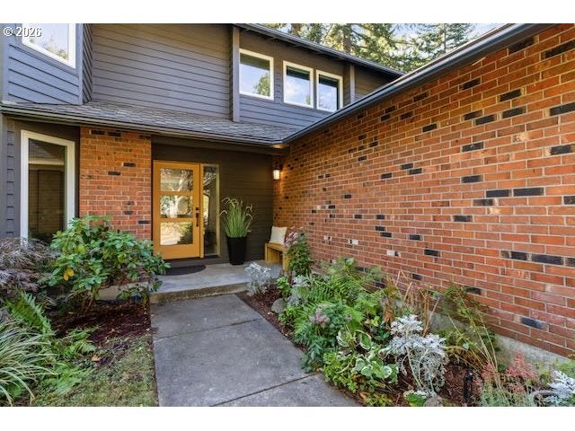 703 W JEWETT BLVD