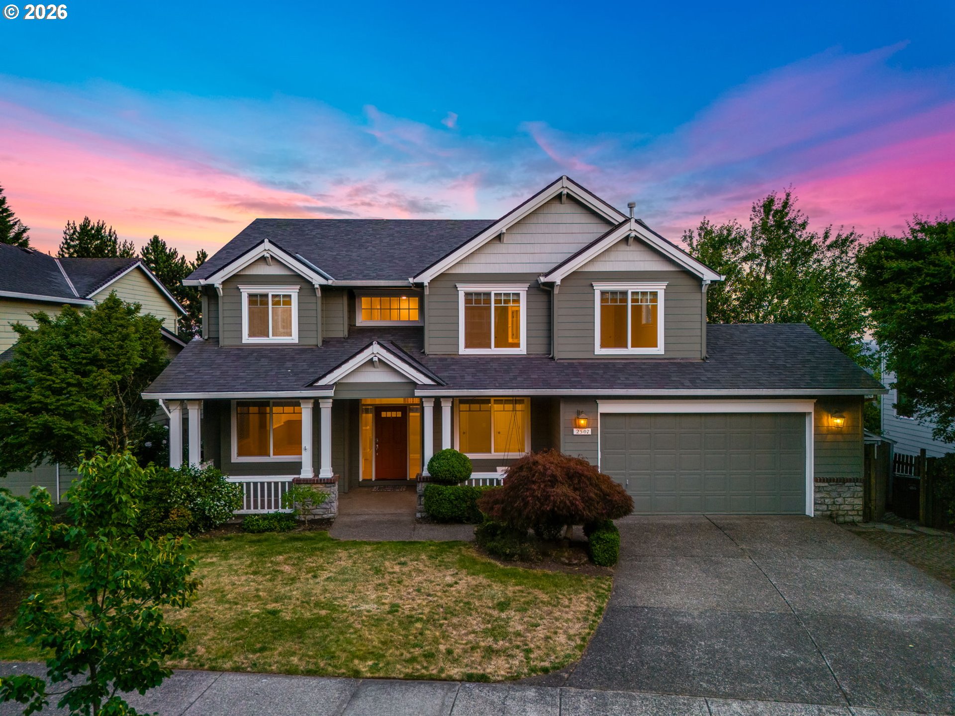2507 CRESTVIEW DR