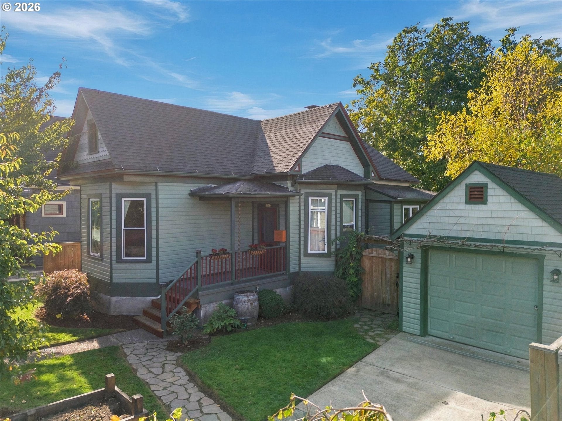 3915 SE 28TH AVE
