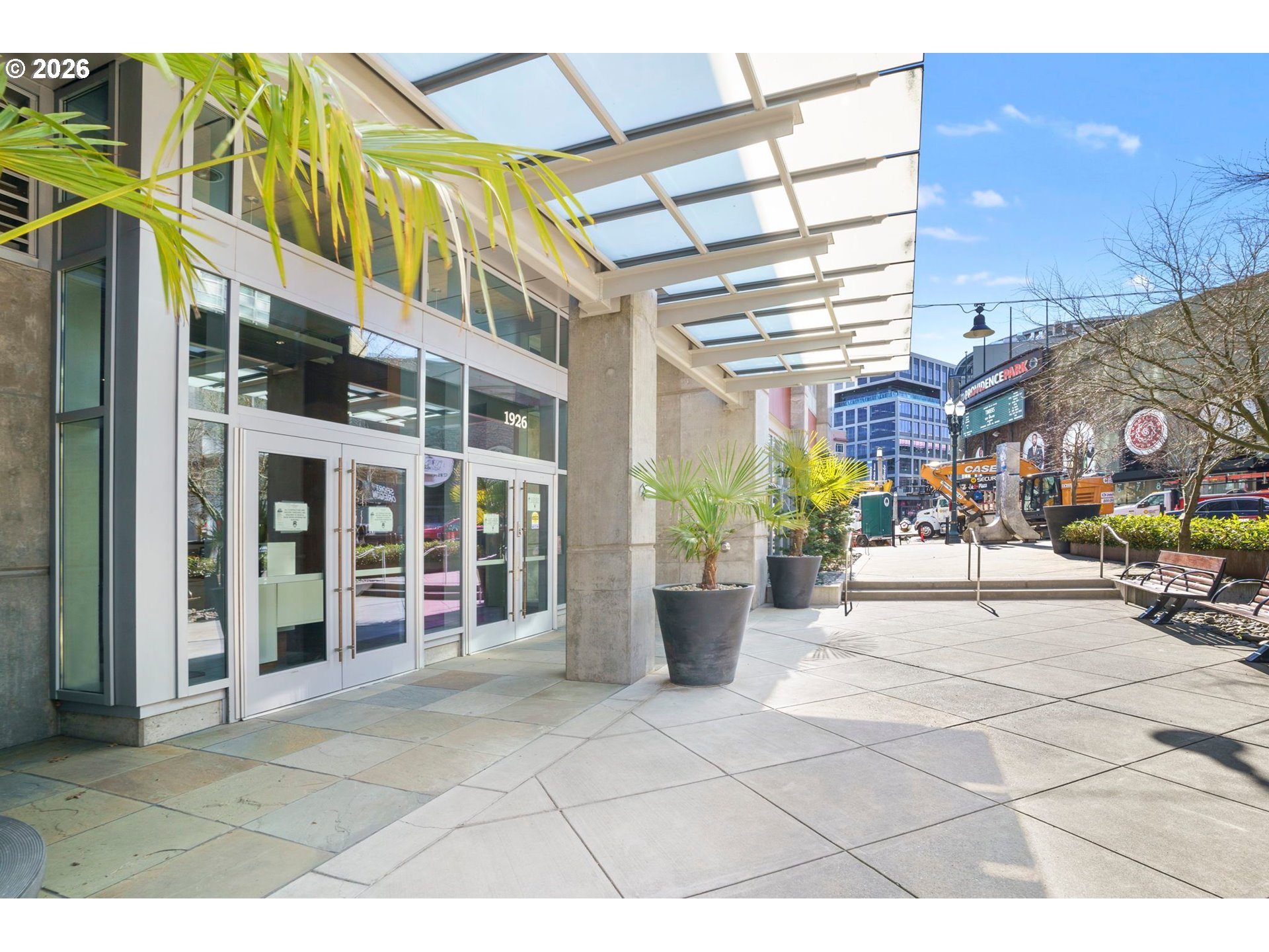 1926 W BURNSIDE ST 1016