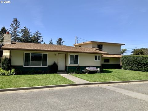 A home in Gold Beach