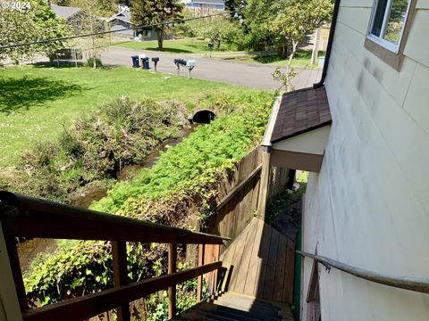 A home in Gold Beach