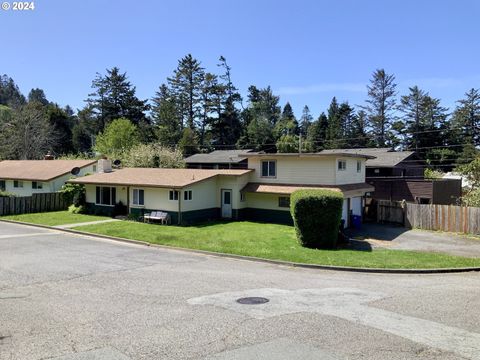 A home in Gold Beach