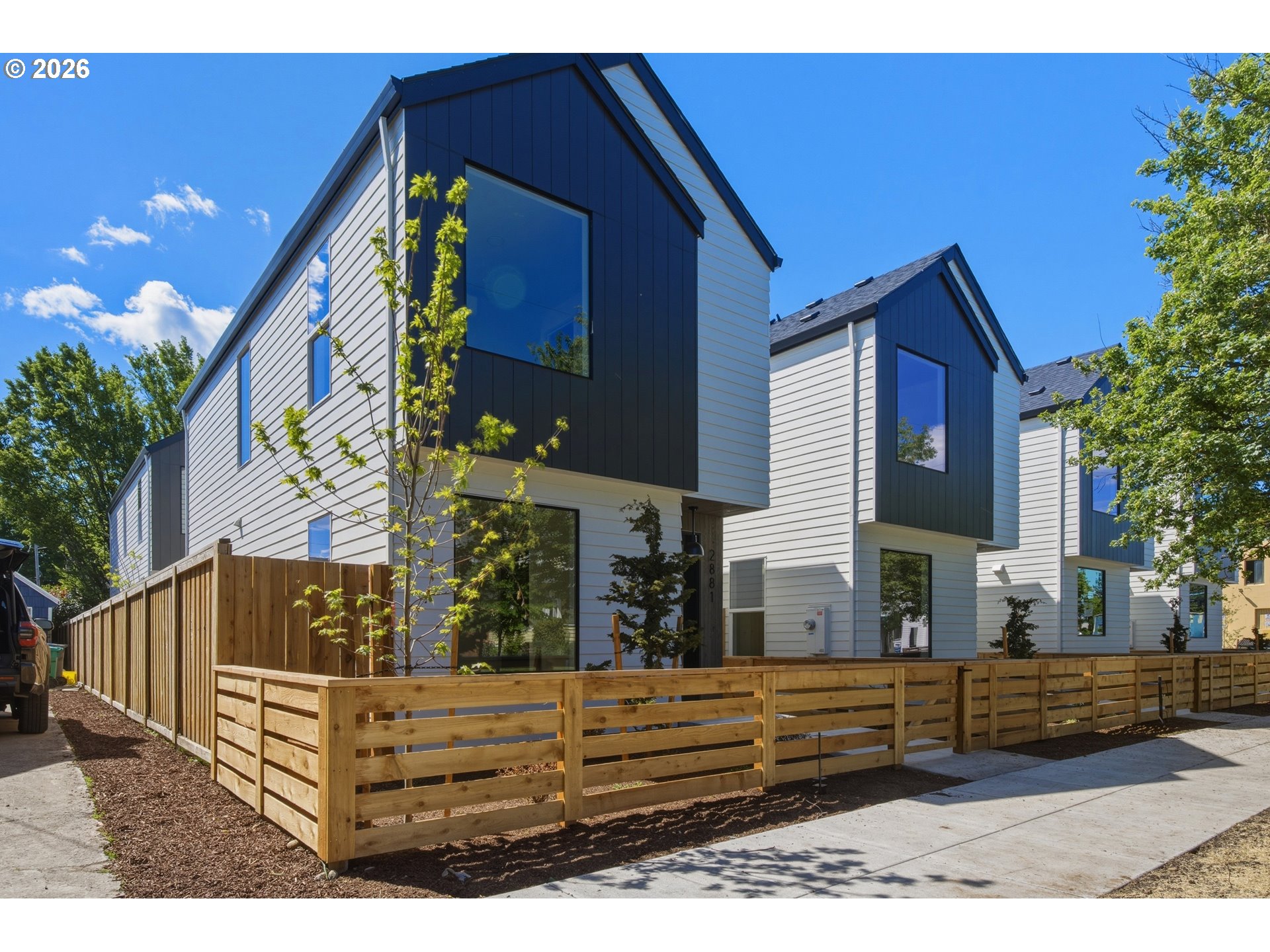 2833 NE 62nd AVE