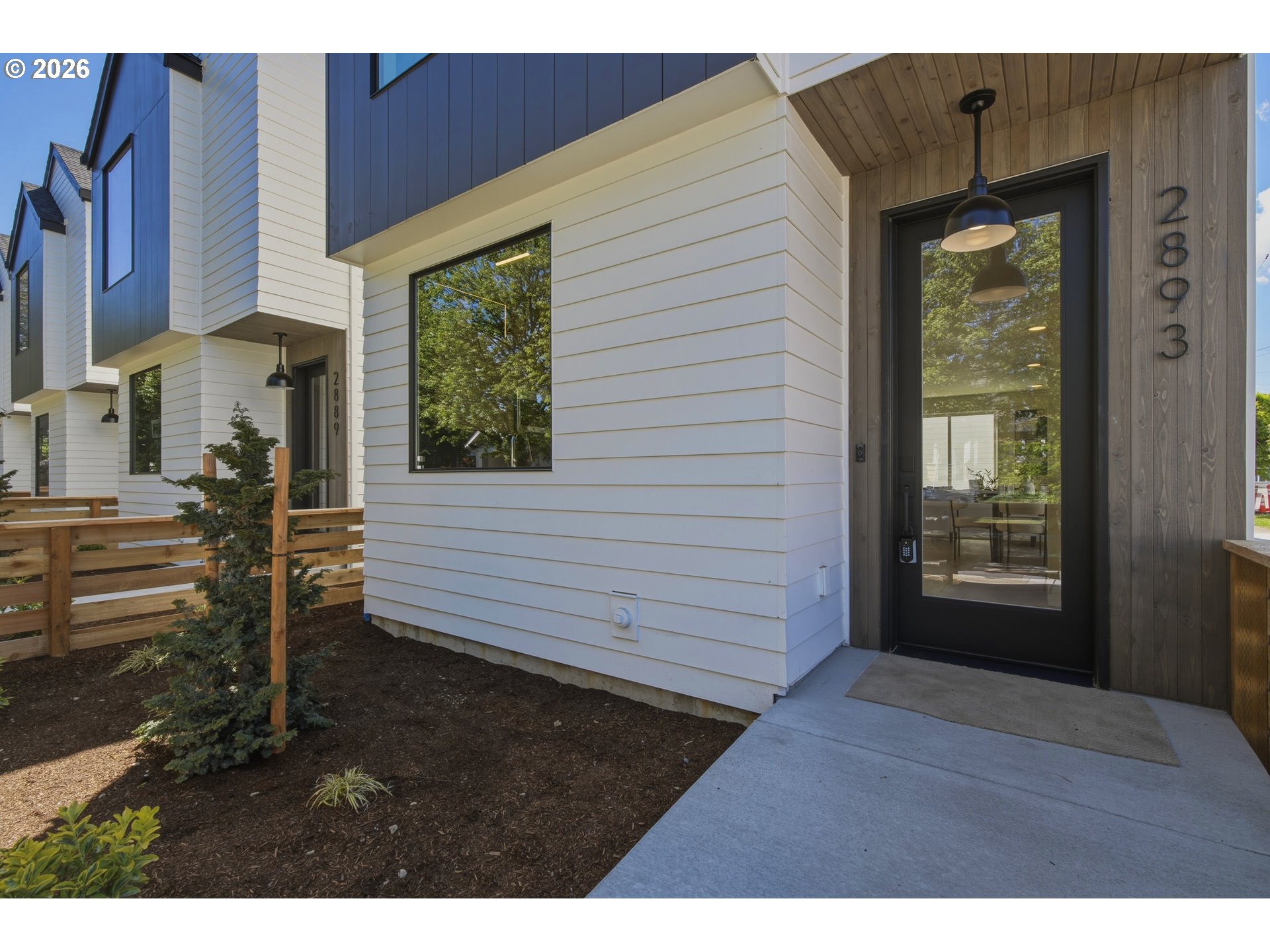 2833 NE 62nd AVE