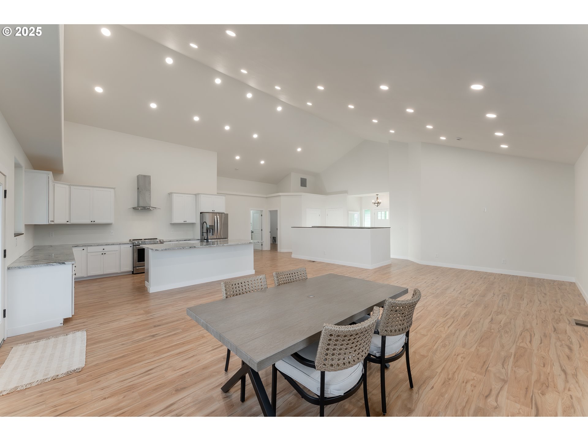 125 SYLVAN VISTA CT