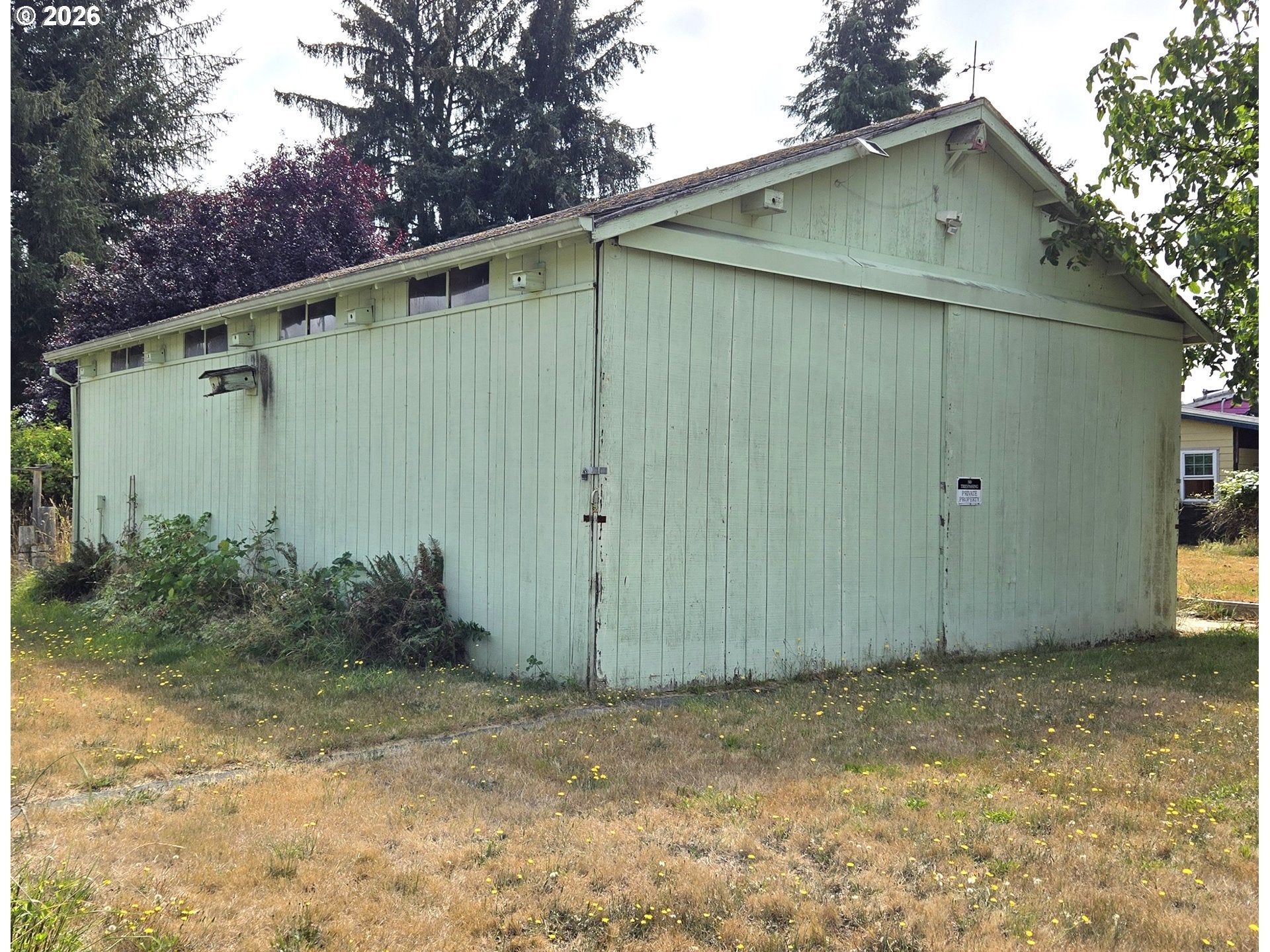 998 1ST AVE 11 & 12