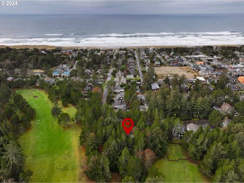 A home in Manzanita