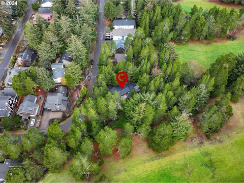 A home in Manzanita