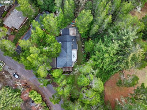 A home in Manzanita