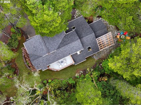 A home in Manzanita