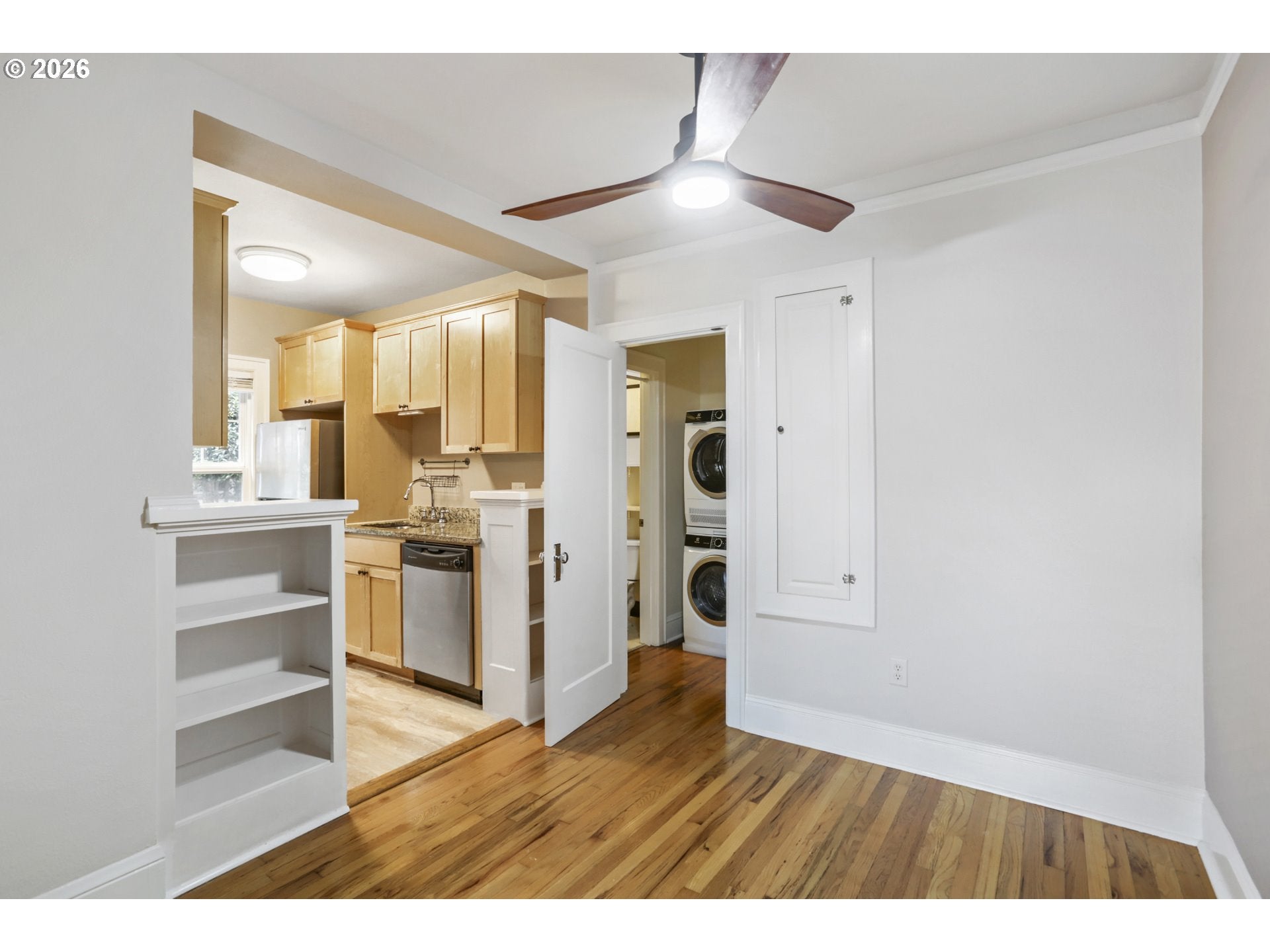 1509 NE 10TH AVE 106