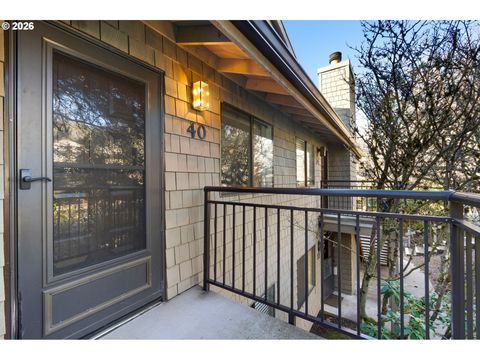 40 CRESTFIELD CT Lake Oswego OR 97035