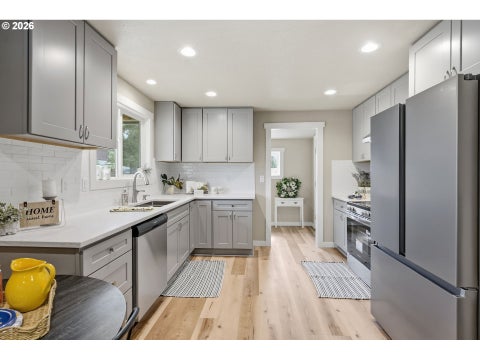 Tiny photo for 481 N D St, Lowell, OR 97452 (MLS # 299533087)