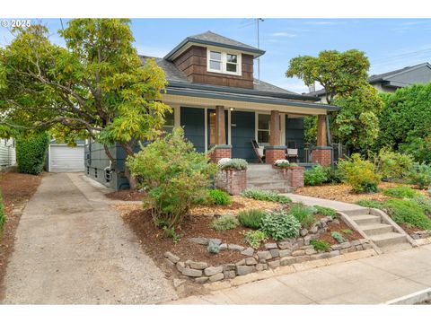 4024 SE 28TH PL Portland OR 97202