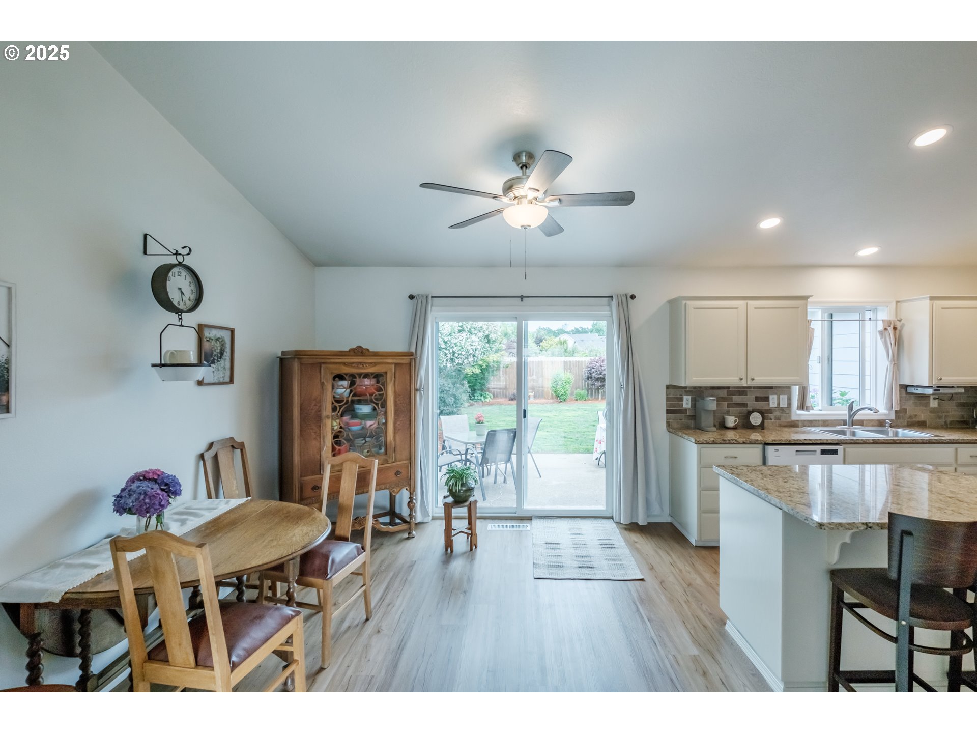 1779 ANTELOPE CIR