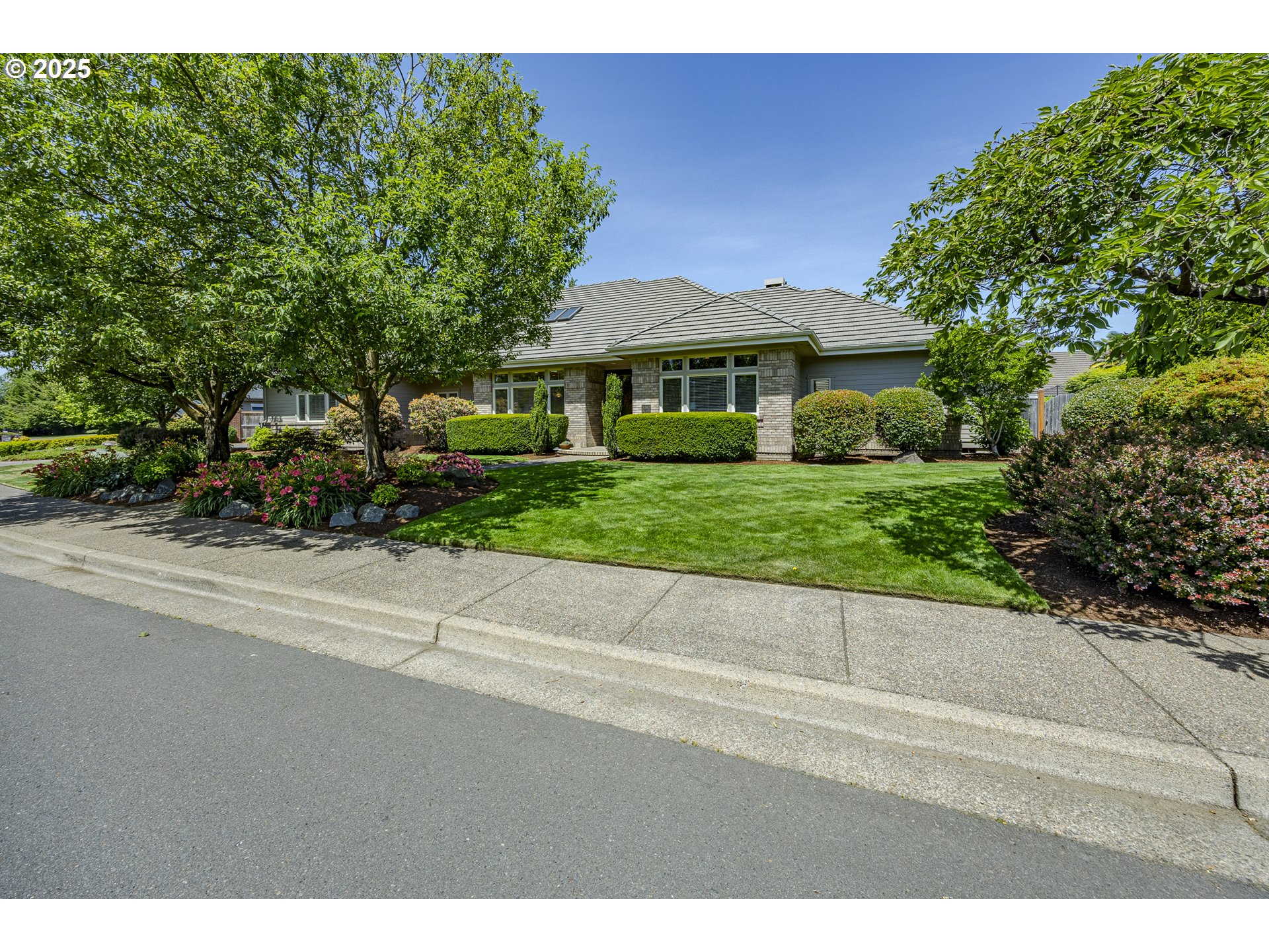 3363 KING EDWARDS CT