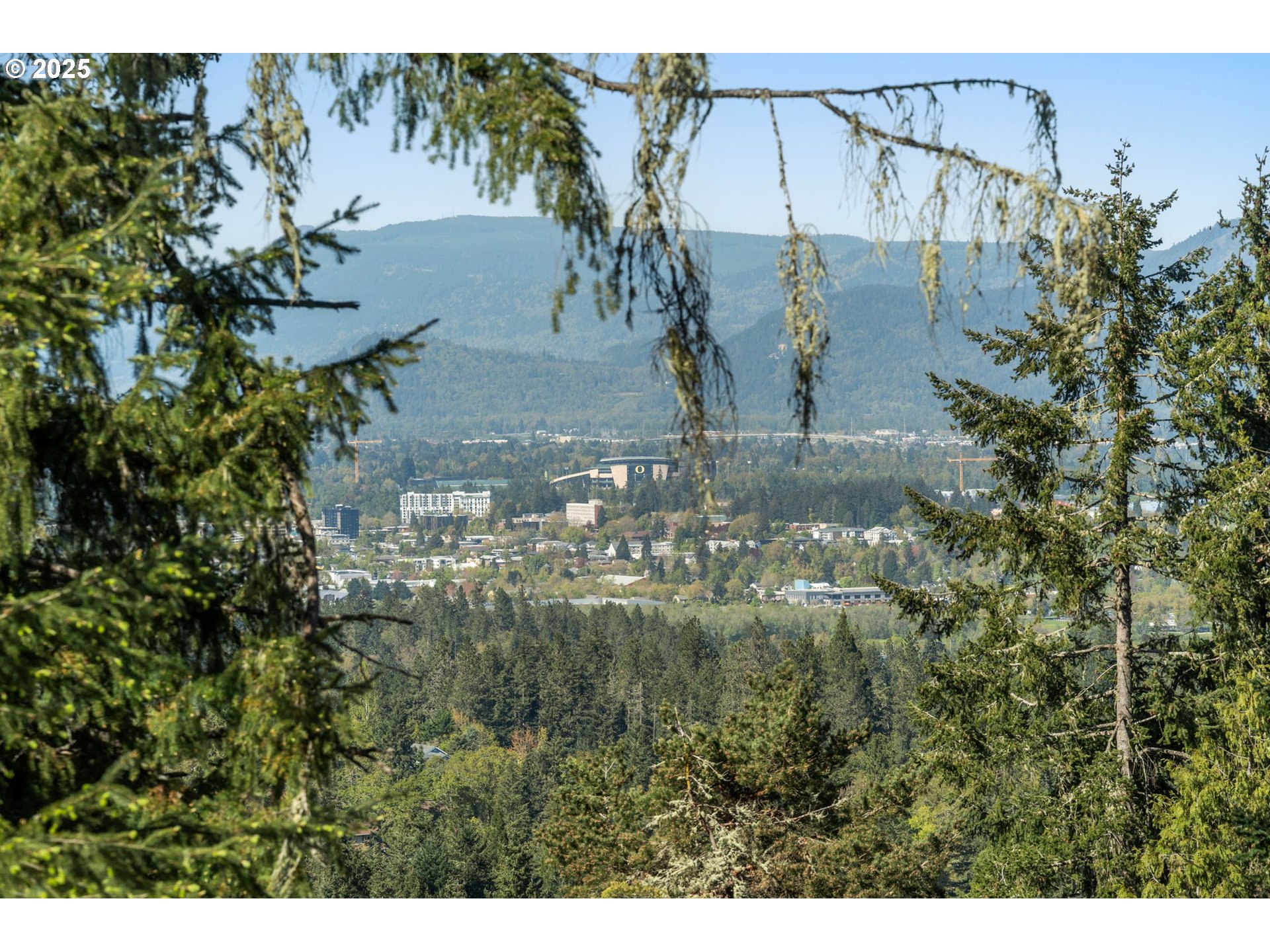 Eugene, Oregon 97405, United States, 3 Bedrooms Bedrooms, ,3 BathroomsBathrooms,Residential,Active,112969